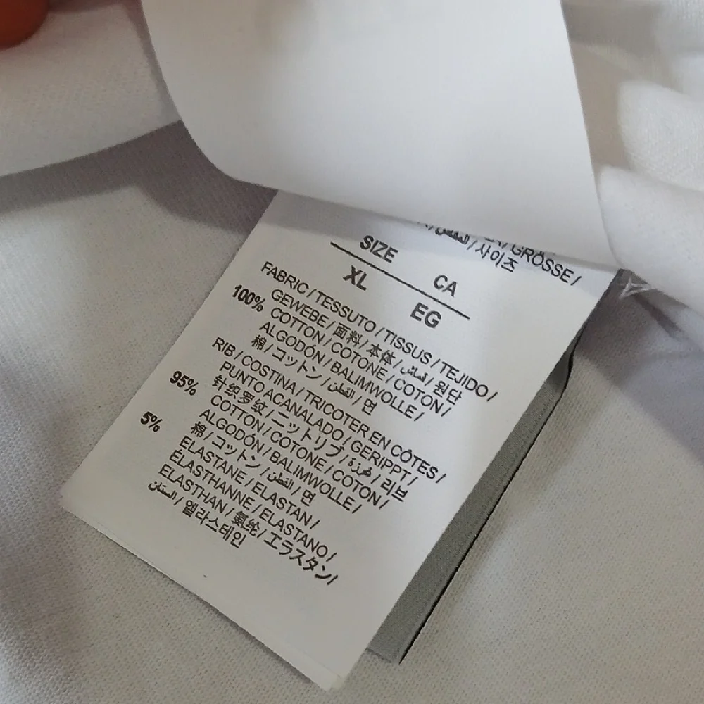 Off-White White T-Shirt with Black Chest Logo - Picture 3 of 3